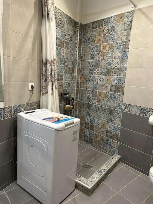 Ifestionos 2-Bedroom Apartment Salonicco Esterno foto